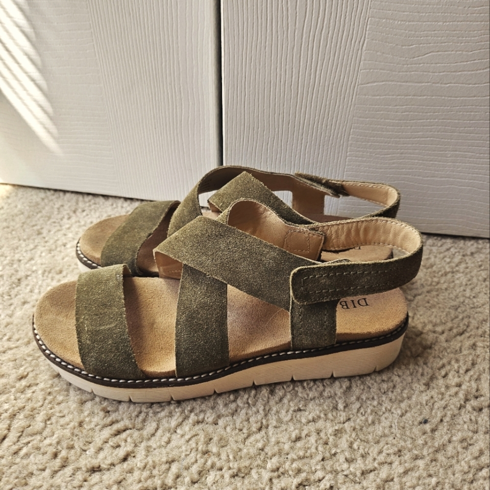 Olive Sandals